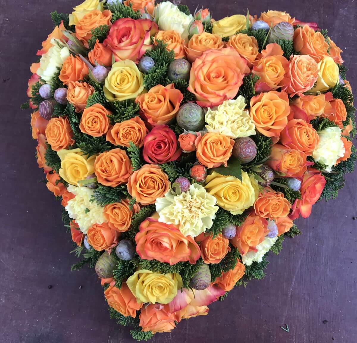 Gärtnerei Egli, Topfpflanzen, Schnittblumen, Unterhalt, Überwinterung Blumen-Herz-Orange-2